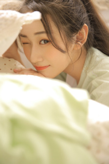 男女一边摸一边做爽视频